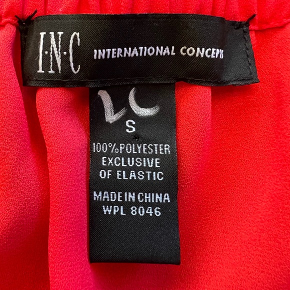 *HOST PICK* NWT INC. International Concepts Bright Coral Red Ruffle Top - Picture 2 of 12